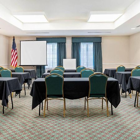La Quinta Inn And Suites Fort Myers I-75 Экстерьер фото