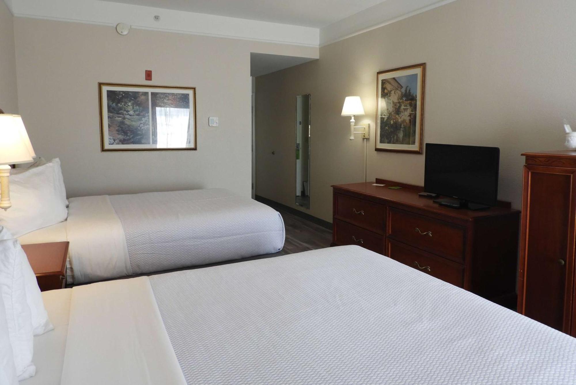 La Quinta Inn And Suites Fort Myers I-75 Экстерьер фото