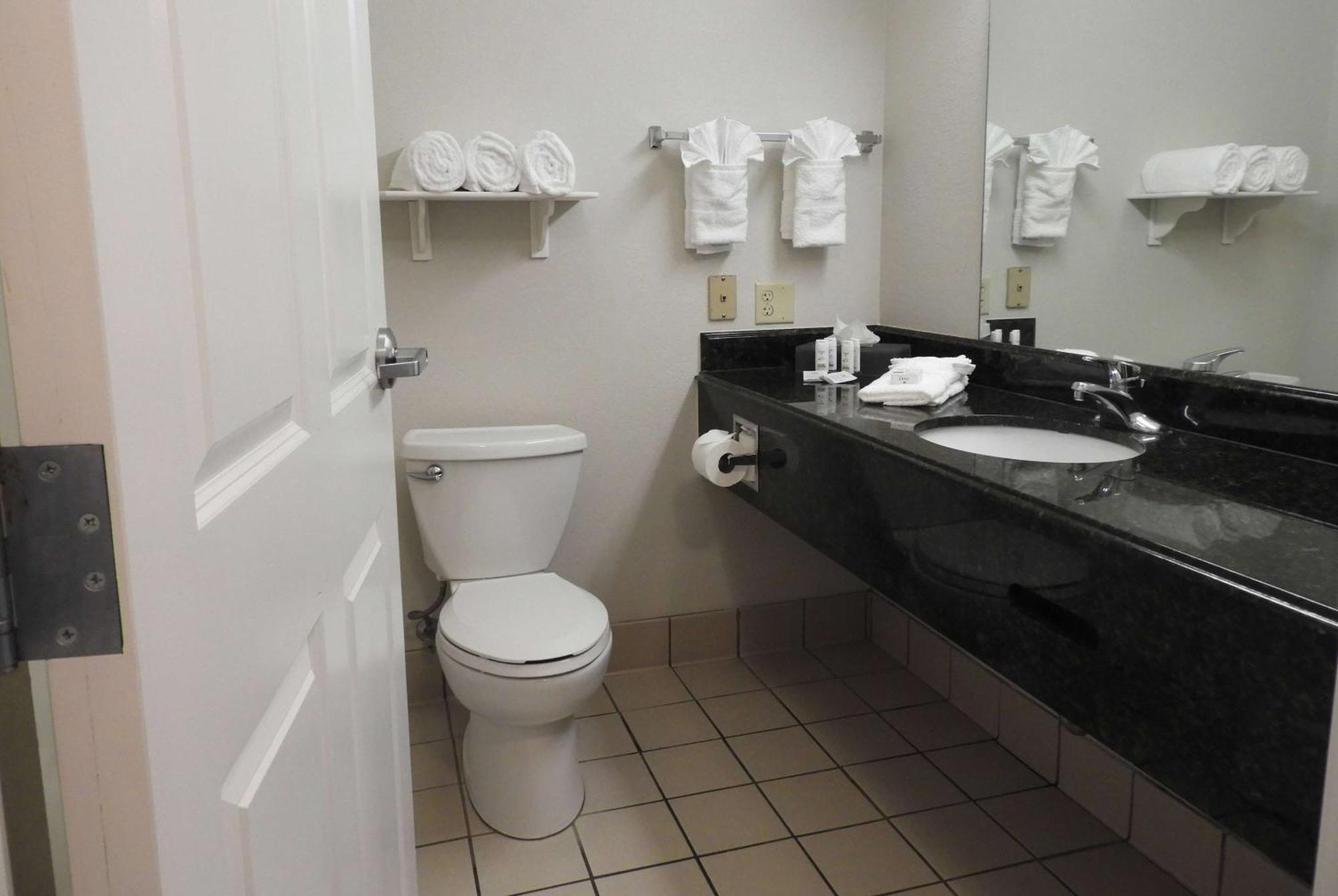 La Quinta Inn And Suites Fort Myers I-75 Экстерьер фото