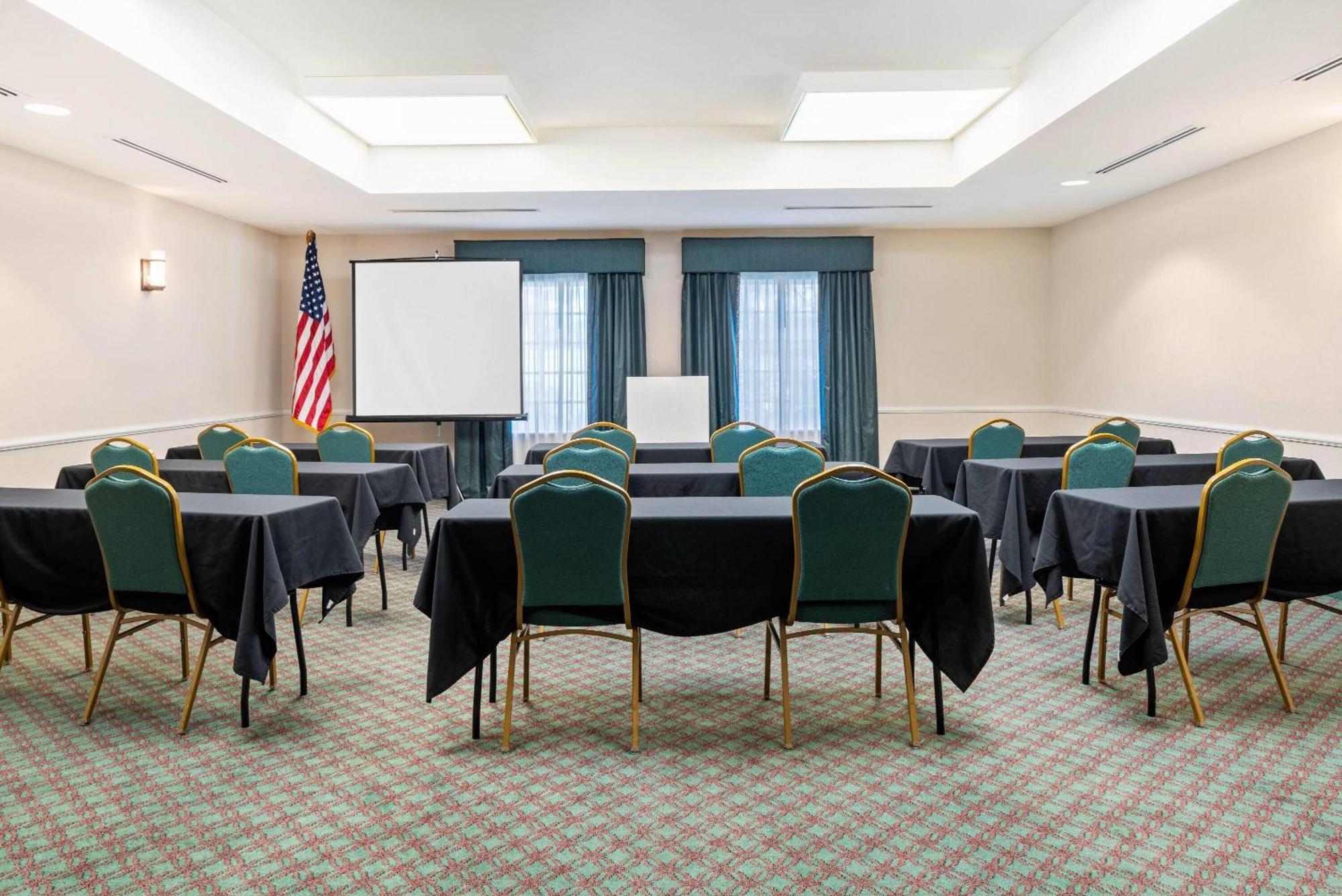 La Quinta Inn And Suites Fort Myers I-75 Экстерьер фото