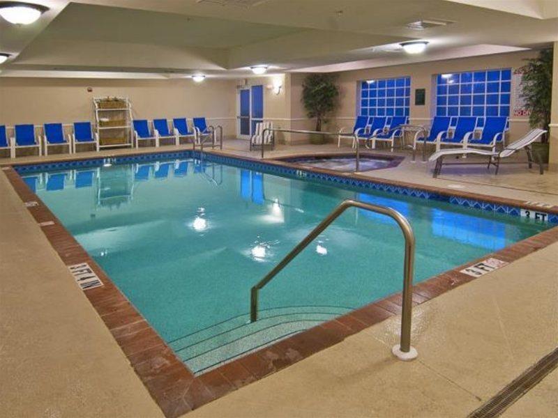 La Quinta Inn And Suites Fort Myers I-75 Экстерьер фото